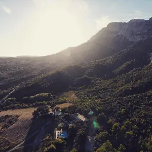 Le Relais De Saint De Ser Puyloubier