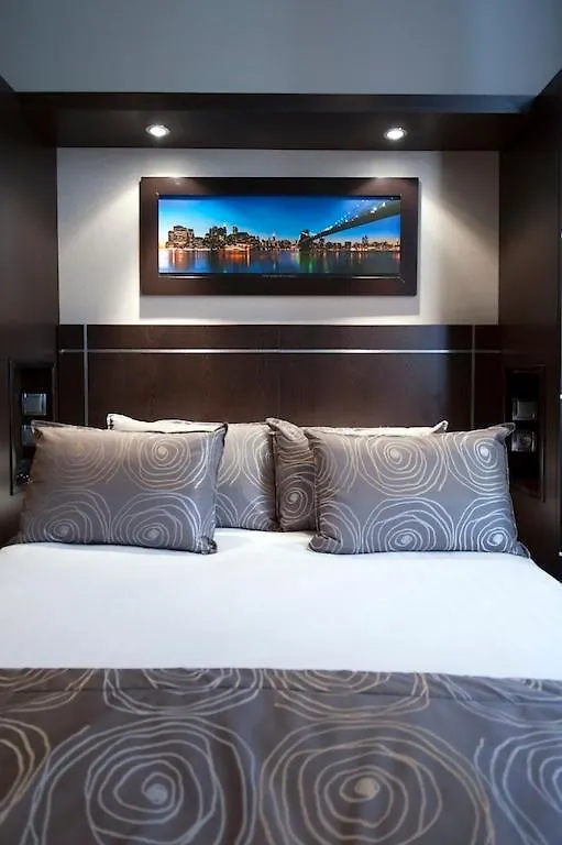 ***  Hotel Choiseul Opera Париж Франция